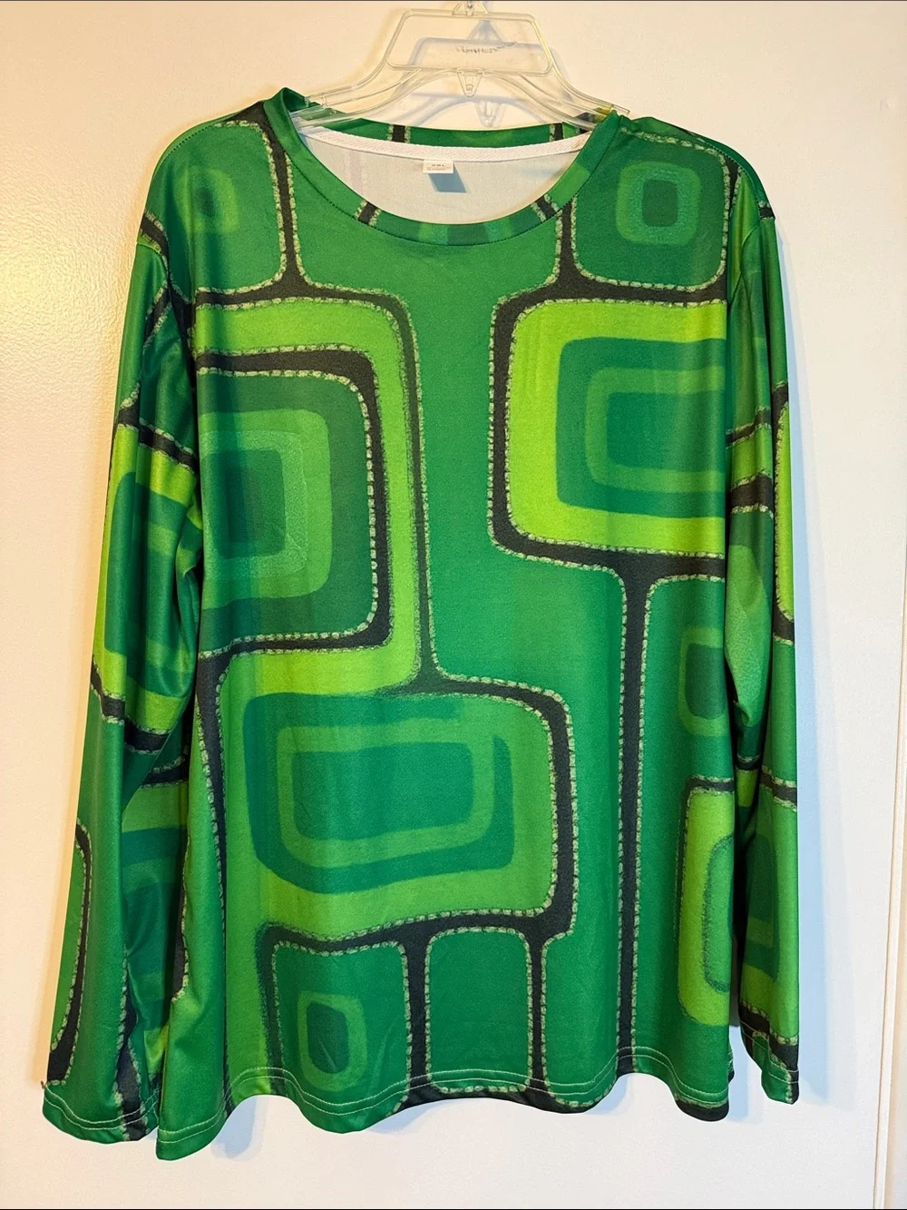 Green Geometric Long Sleeve Top